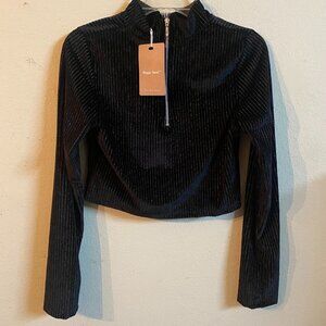 MAGGIE SWEET SMALL BLACK WITH FINE SILVER LINES HALF-ZIP TOP